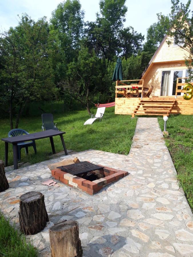 Cabana Din Livada Pucioasa Buitenkant foto